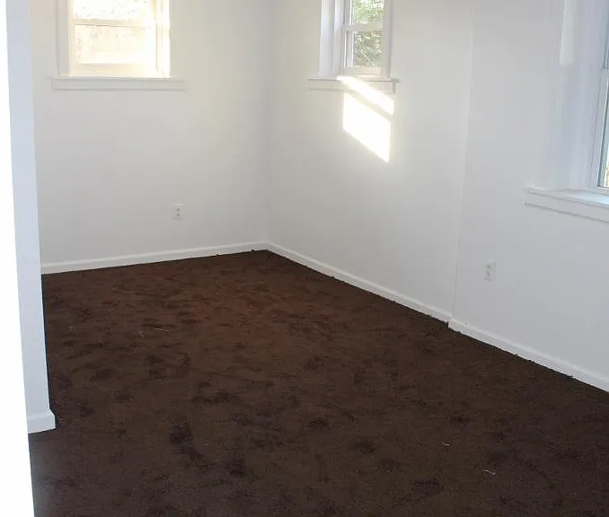 13 S Jefferson Ave — Photo 10