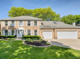 912 Turnbridge Cir, Naperville, IL 60540