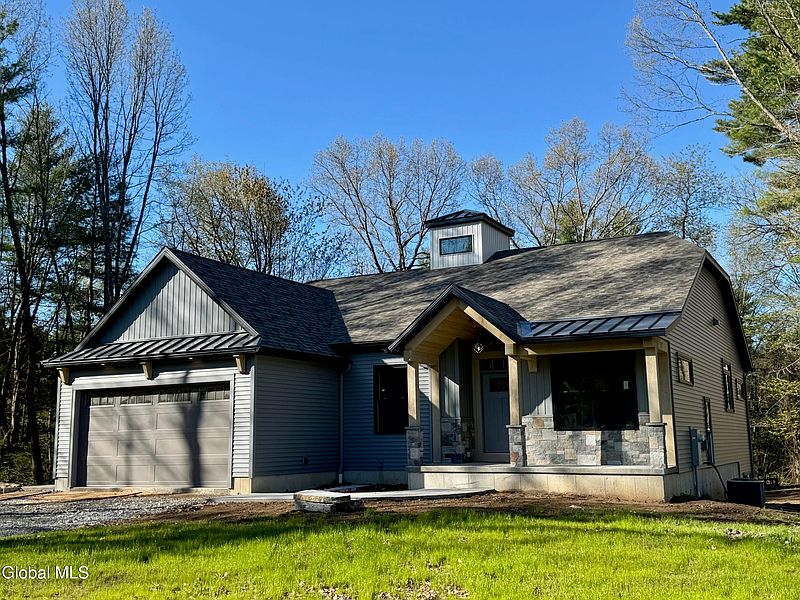 5th image of 561 Lake Road