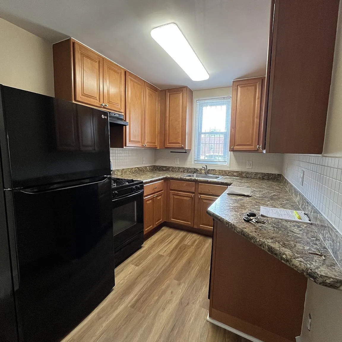 2 bed, 1.0 bath, 800 sqft, $1,650 — Photo 4
