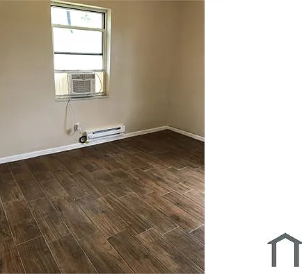 1162 Hampshire Ave — Photo 11