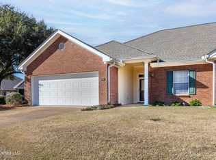 101 Springtree Dr, Brandon, MS 39042
