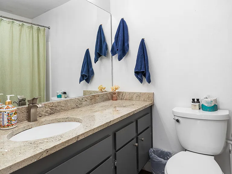 2514 Clairemont Dr #205 — Photo 9