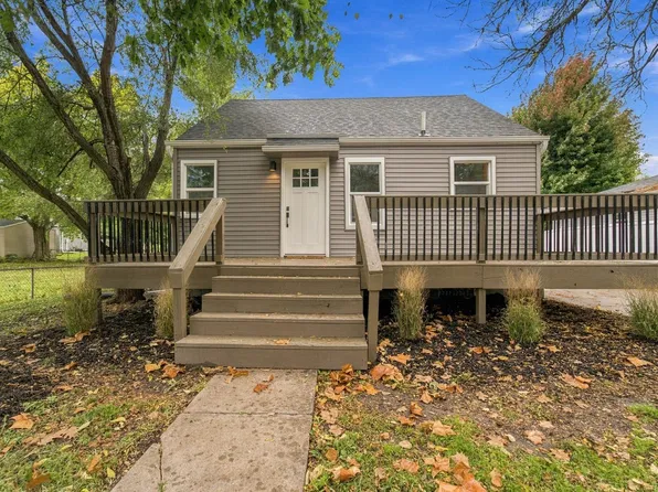 3323 Tripp St, Ames, IA 50014