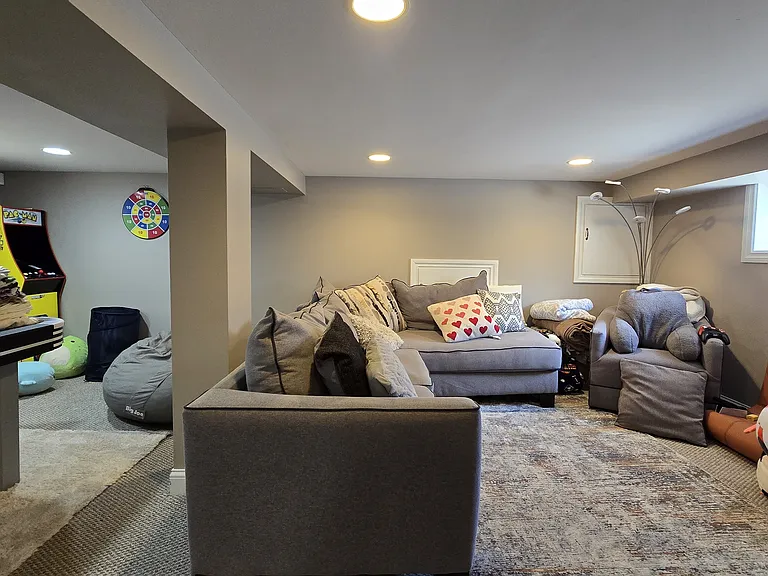 Basement with extra Living Room, Laundry, and 4th Bedroom