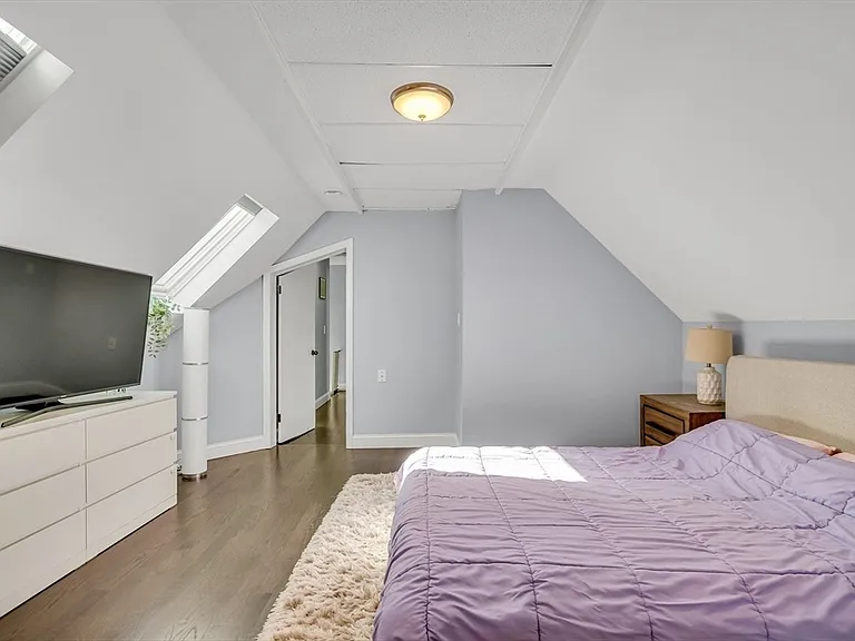 11 Lexington St #11 — Photo 8