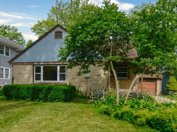 714 S Jackson St, Green Bay, WI 54301