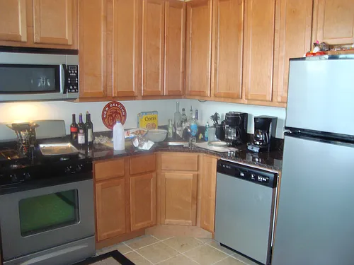 1358 W Barry Ave #1W Photo 1