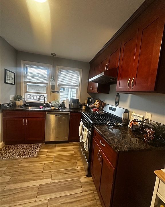 1st image of 100 Colby Rd #100