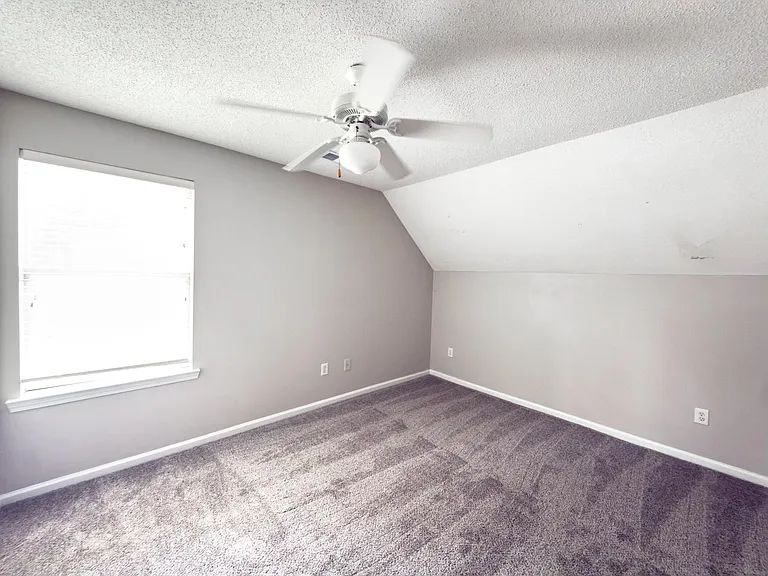 4841 Habersham Ln — Photo 11
