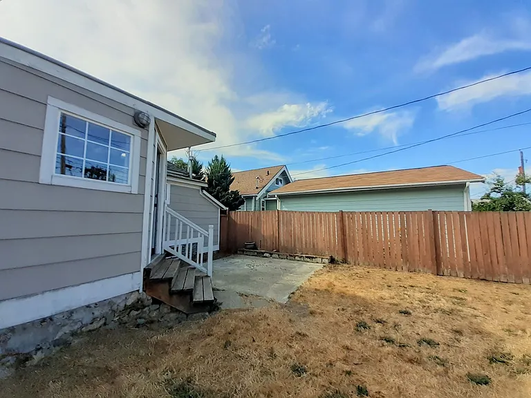 5019 N Whitman St — Photo 17