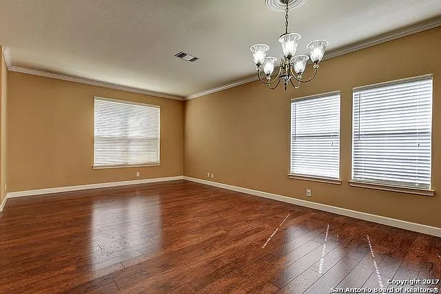 4 bed, 2530 sqft, $2,150 — Photo 3