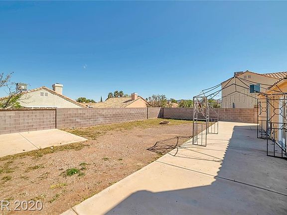2nd image of 917 High Plains Dr