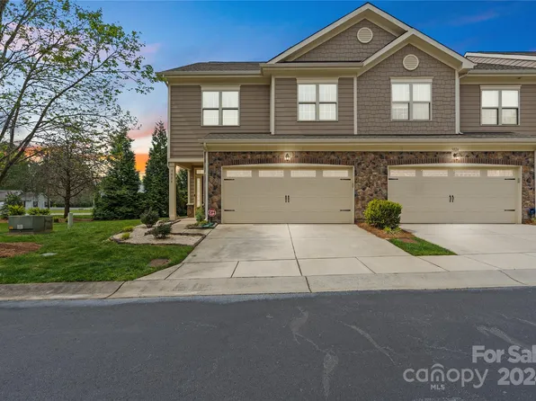 3028 Callaway Ct, Cramerton, NC 28032