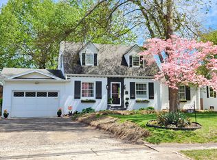 1608 S Kimbrough Ave, Springfield, MO 65807