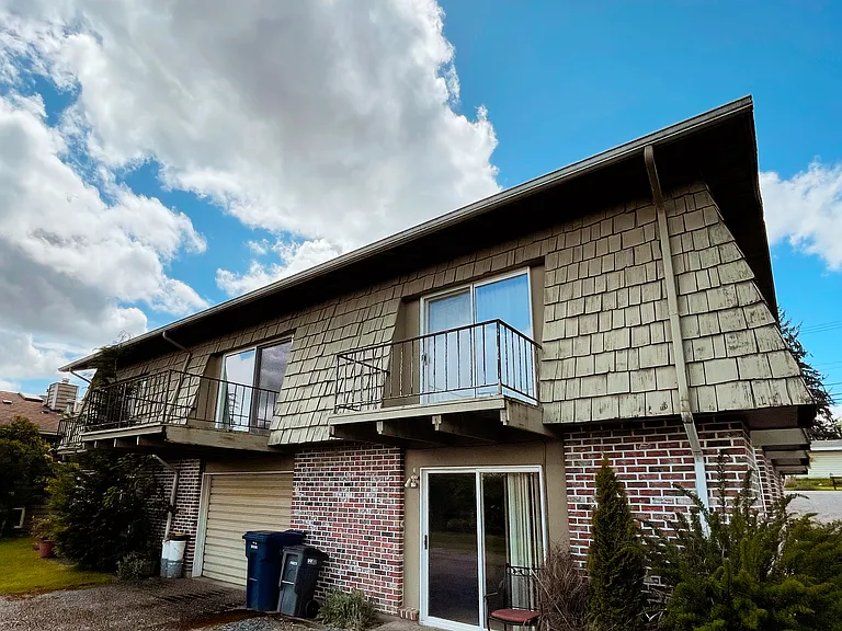 17021 Larch Way #C — Photo 1