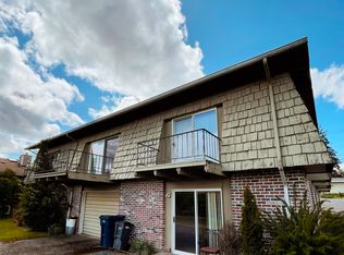 17021 Larch Way #C, Lynnwood, WA 98037
