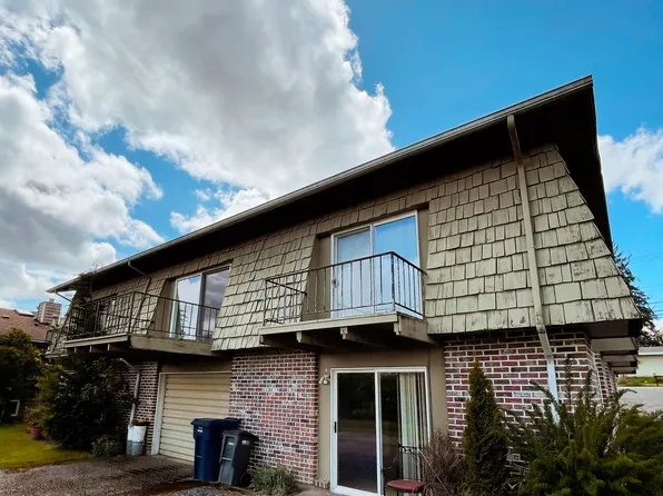 17021 Larch Way, Lynnwood, WA