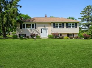 129 Lamington Rd, Branchburg, NJ 08876