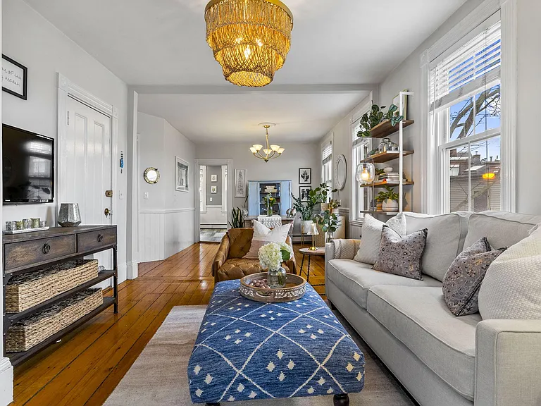 25 Pleasant St #3 — Photo 4