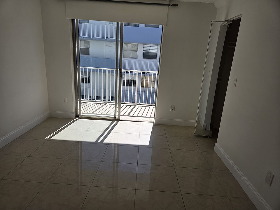 1st image of 1801 S Treasure Dr APT 402