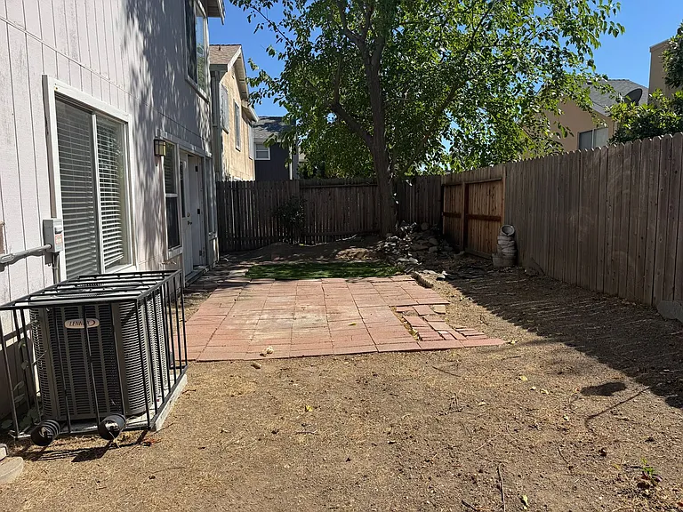8459 Leaning Tree Ct — Photo 19