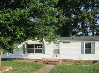 725 Old Hickory Ln, Chatham, VA 24531