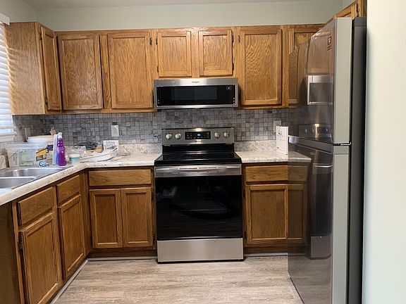 5th image of 2124 Oakwood Ave