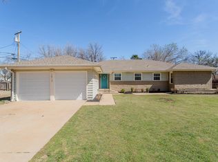 1013 Parkway St, Enid, OK 73703