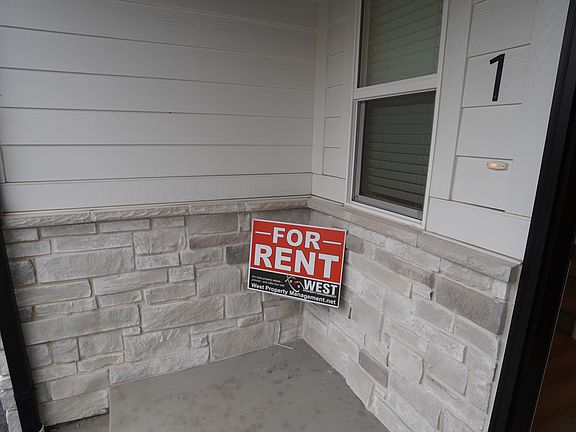 2nd image of 330 S Main St #1