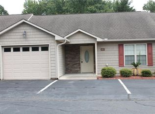 103 Pinefield Pl, Thomasville, NC 27360