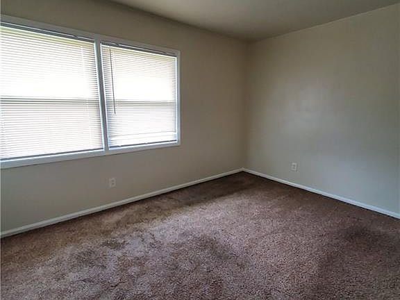 5th image of 3605 Gum Dr APT C