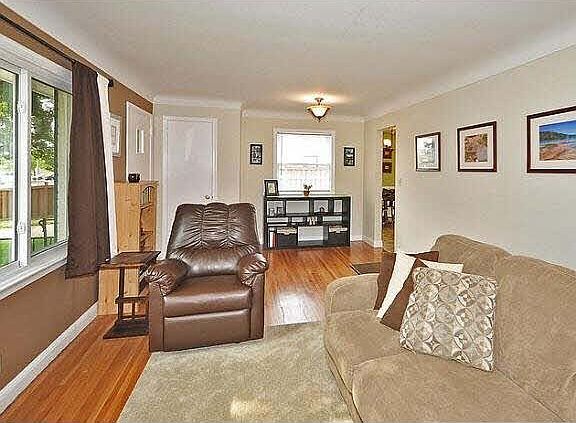 2nd image of 7538 Chicago Avenue