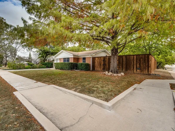 1919 Southridge Dr, Arlington, TX 76010