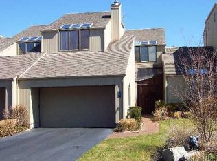 9 Lord Joes Lndg, Northport, NY 11768