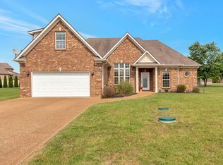 1224 Longwood Dr, Lascassas, TN 37085