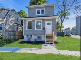 1033 Drake Ave, Roselle, NJ 07203