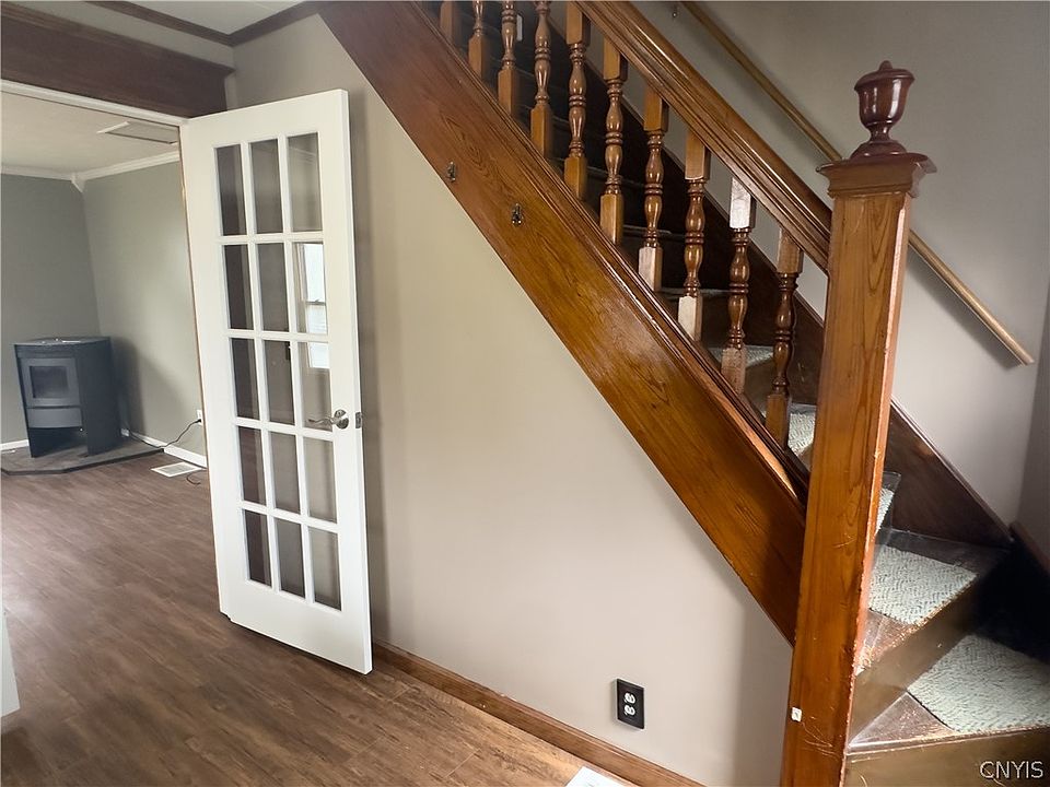 105 S Main St, Oriskany Falls, NY 13425 Zillow