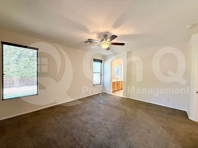 16609 S 16th Dr — Photo 9