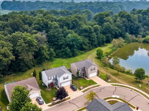 2792 Kalkaska River Dr, Fowlerville, MI 48836