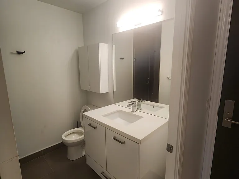 608 Richmond St W #306 — Photo 11