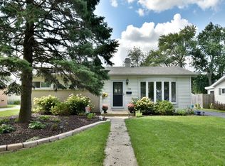 739 W Vermont St, Villa Park, IL 60181