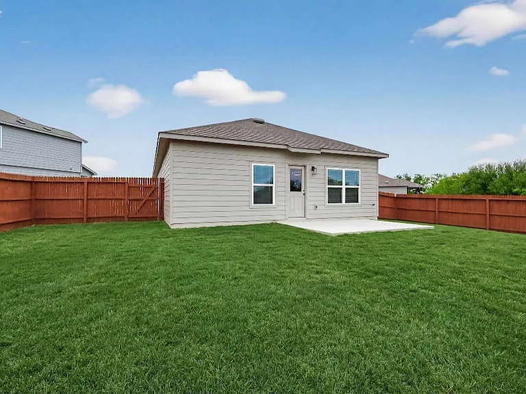 3038 Laguna Clfs — Photo 33