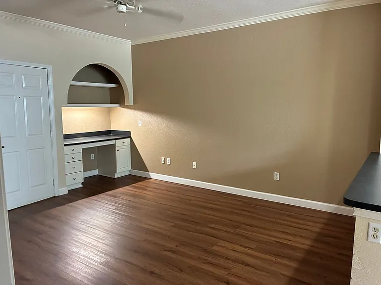 860 N Orange Ave #101 — Photo 5