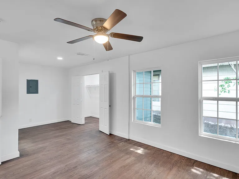 6124 Sundown Dr — Photo 20
