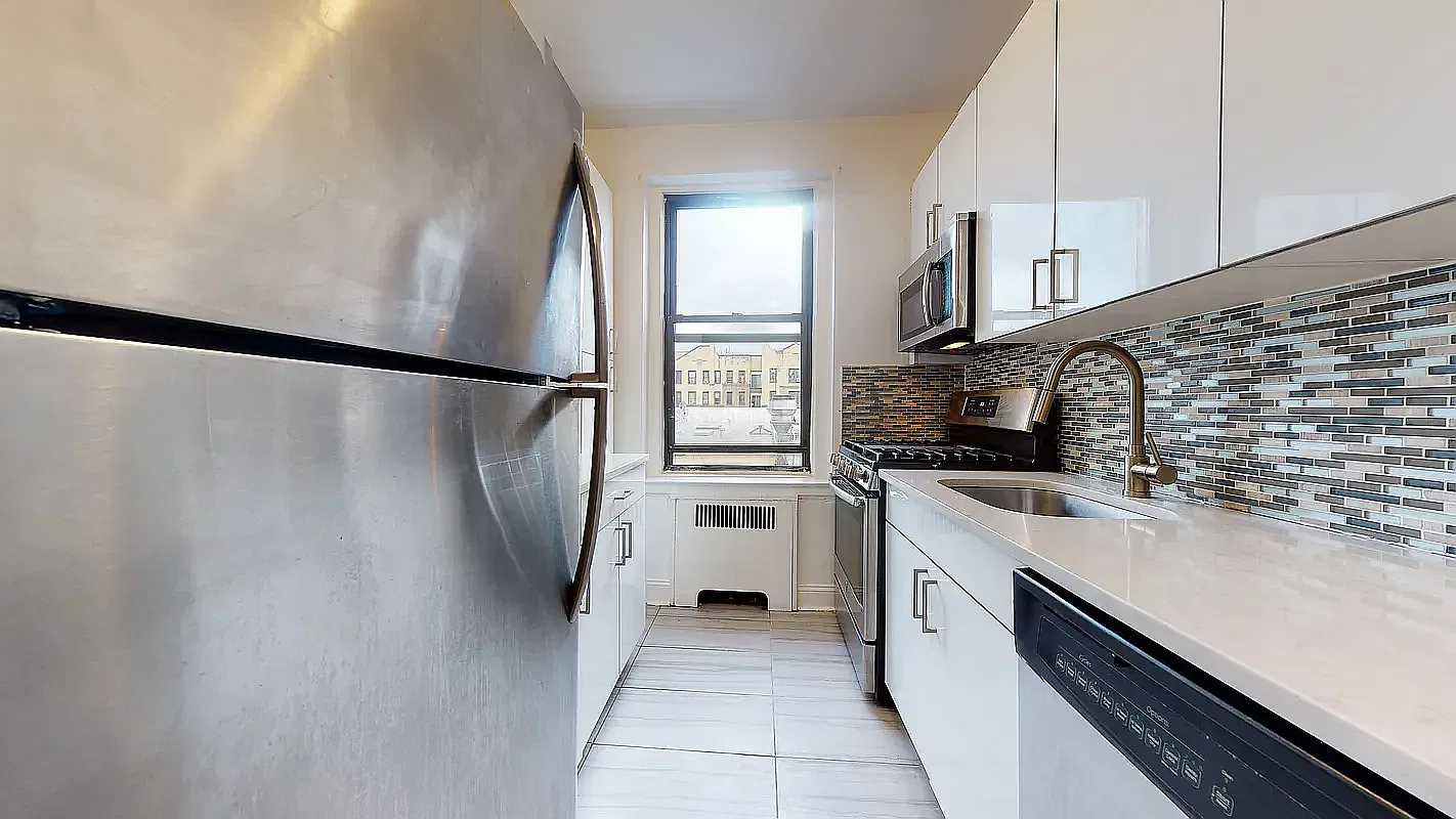 83-14 Lefferts Boulevard — Photo 1