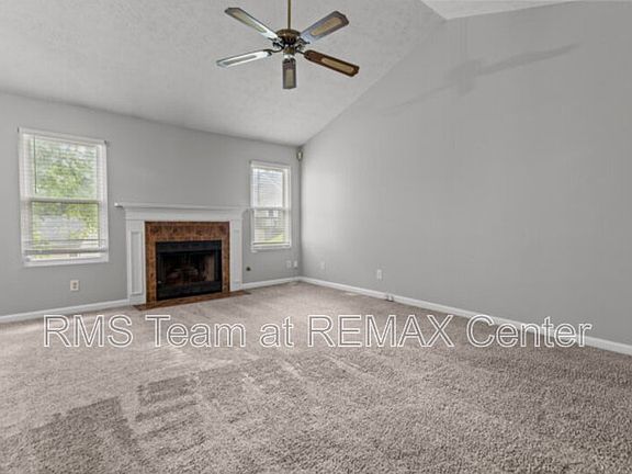 5th image of 2979 Sentinel Cir