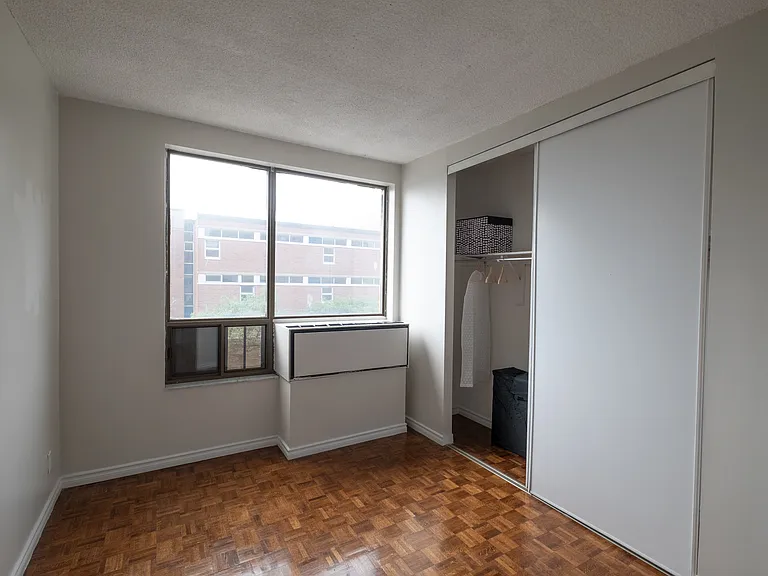 2360 Dundas St W #2350 — Photo 77