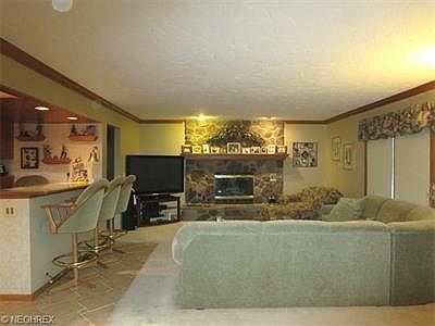 5th image of 10127 Juniper Ct