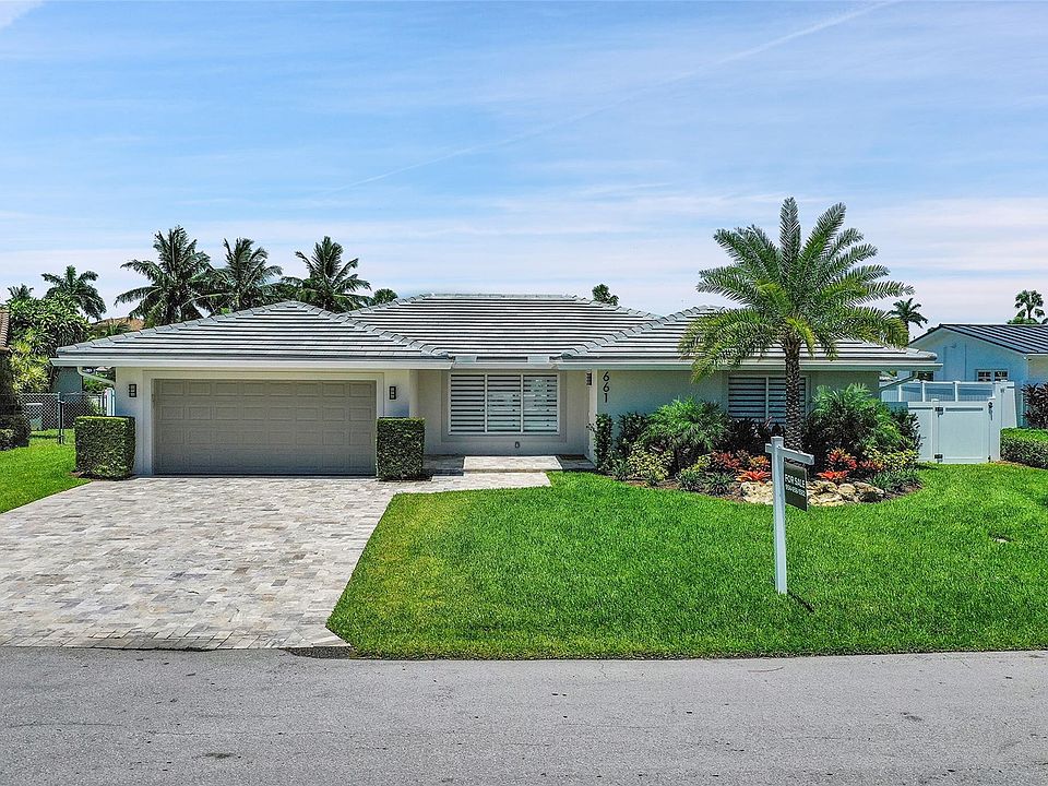 1st image of 661 SE 7th Avenue